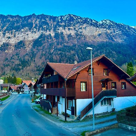 Au Bord Du Lac Därligen Exterior foto