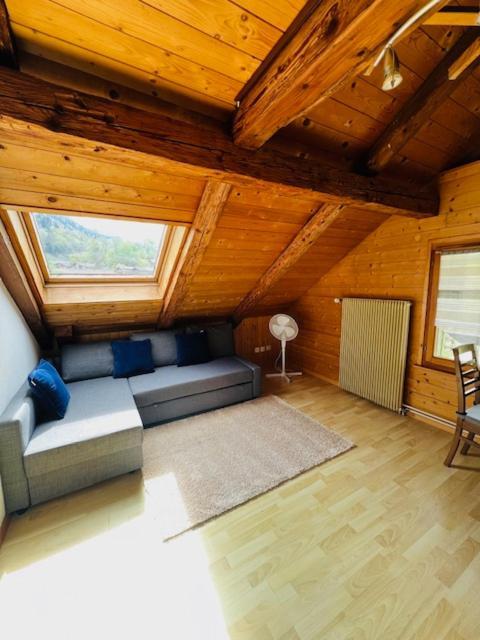 Au Bord Du Lac Därligen Exterior foto